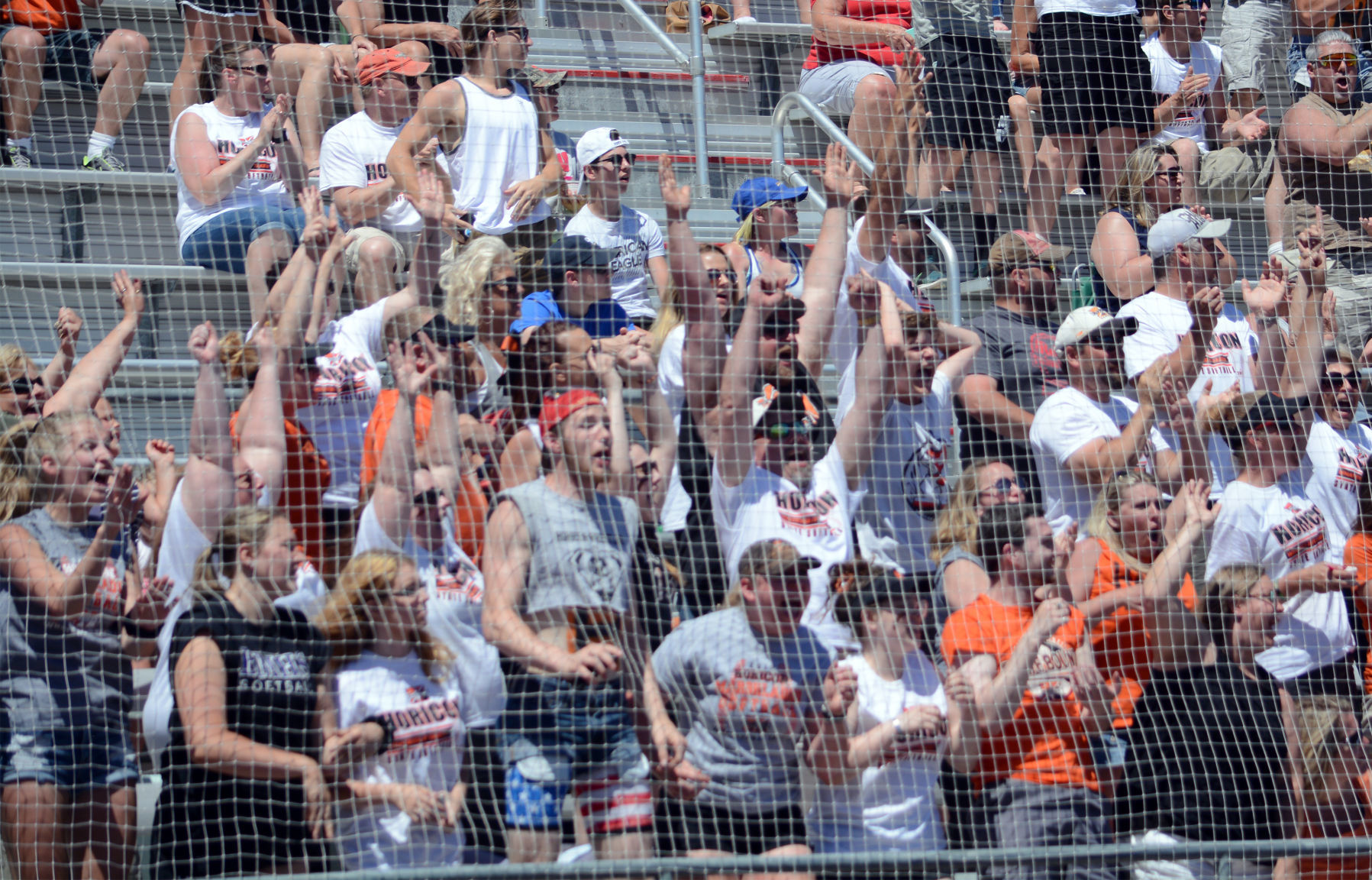 Horicon crowd